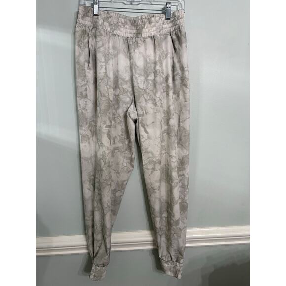 Old Navy Active StretchTech Joggers – Gray Marble Print - Picture 1 of 4